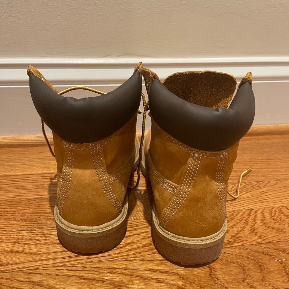 Timberland Boots - Picture 4 of 4